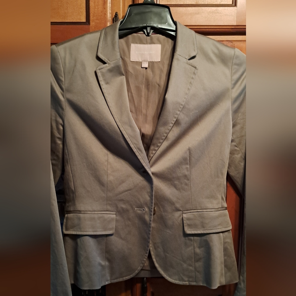 Ladies GORGEOUS BANANA REPUBLIC Blazar  Fully Lined Great Quality 4